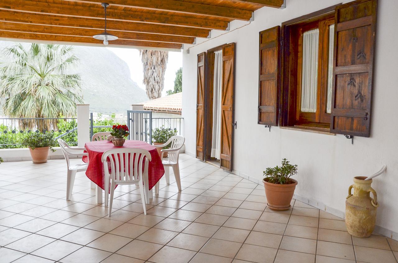 Ferienwohnung La Grande Palma Castelluzzo Exterior foto