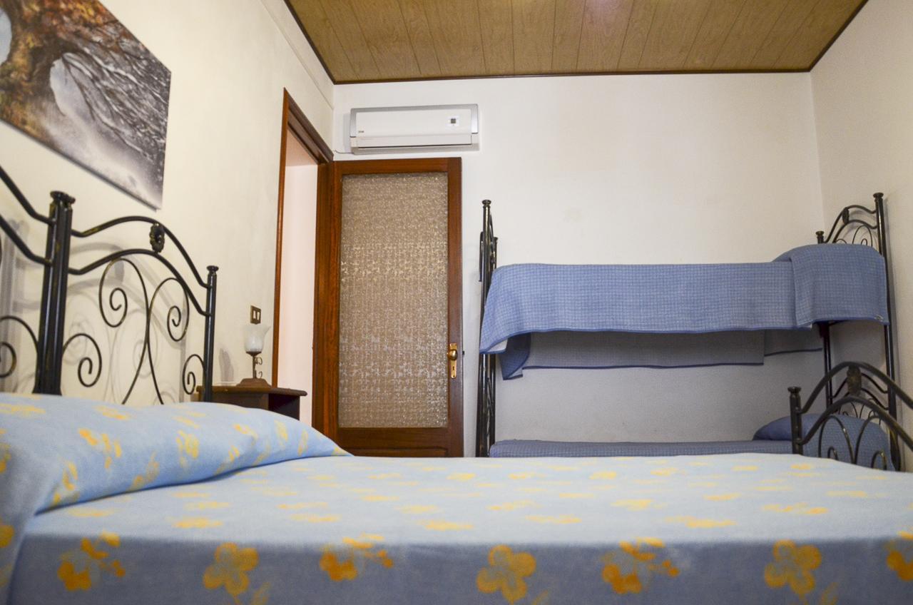 Ferienwohnung La Grande Palma Castelluzzo Exterior foto