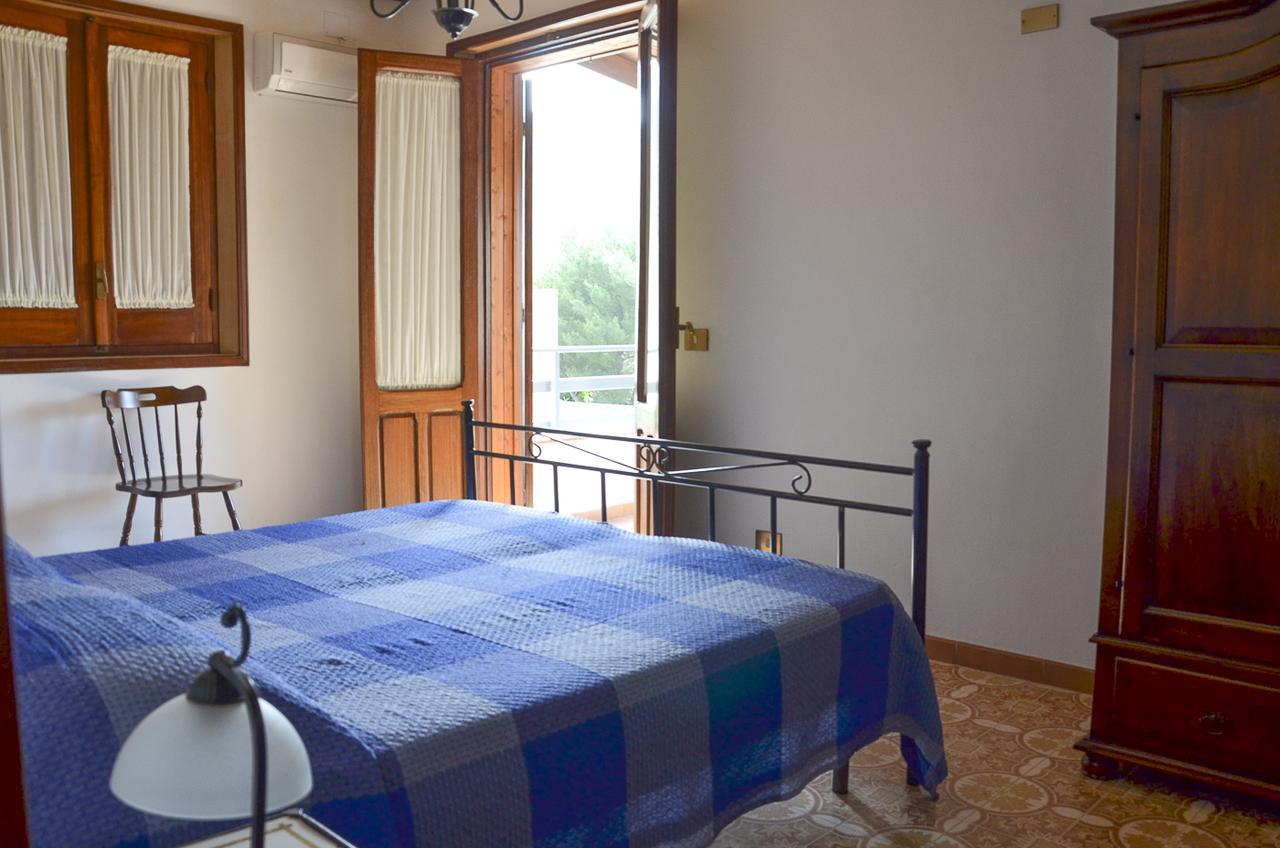 Ferienwohnung La Grande Palma Castelluzzo Exterior foto